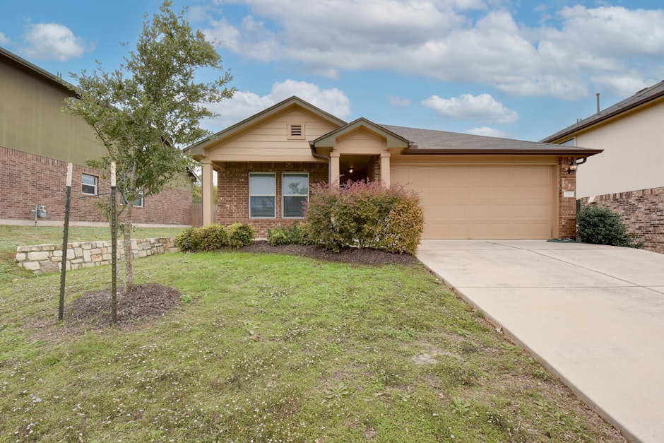 220 Kingfisher Ln, Kyle, TX 78640, Presented by Annie Bright, Allure